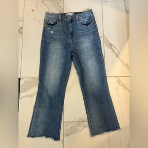 Daze cropped jeans.